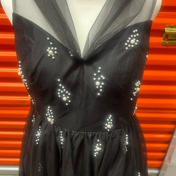 Mac Duggal Black and White Dress - Picture 4 of 6